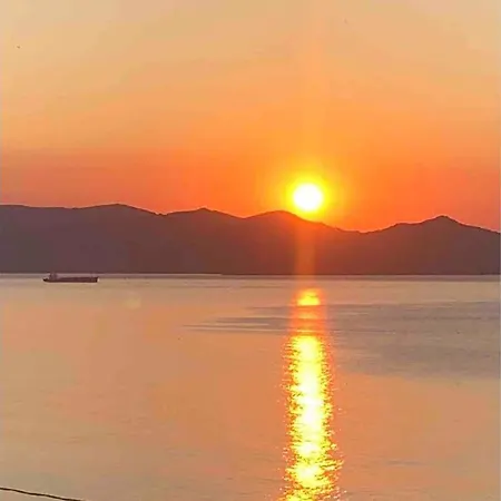 Dreamy Sunsets Faros *