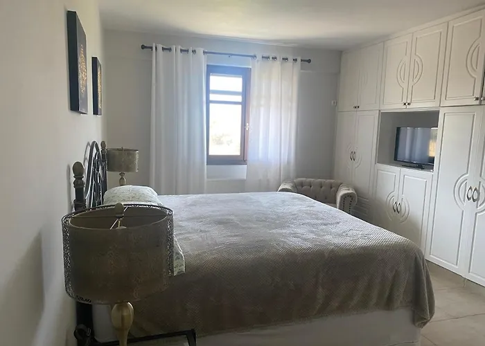 Dreamy Sunsets Faros Casa de Férias